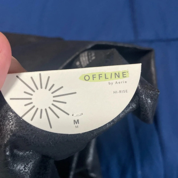 NWT Offline by Aerie Crossover Hi Waisted Crackle Black Leggings Size Medium - Picture 6 of 14